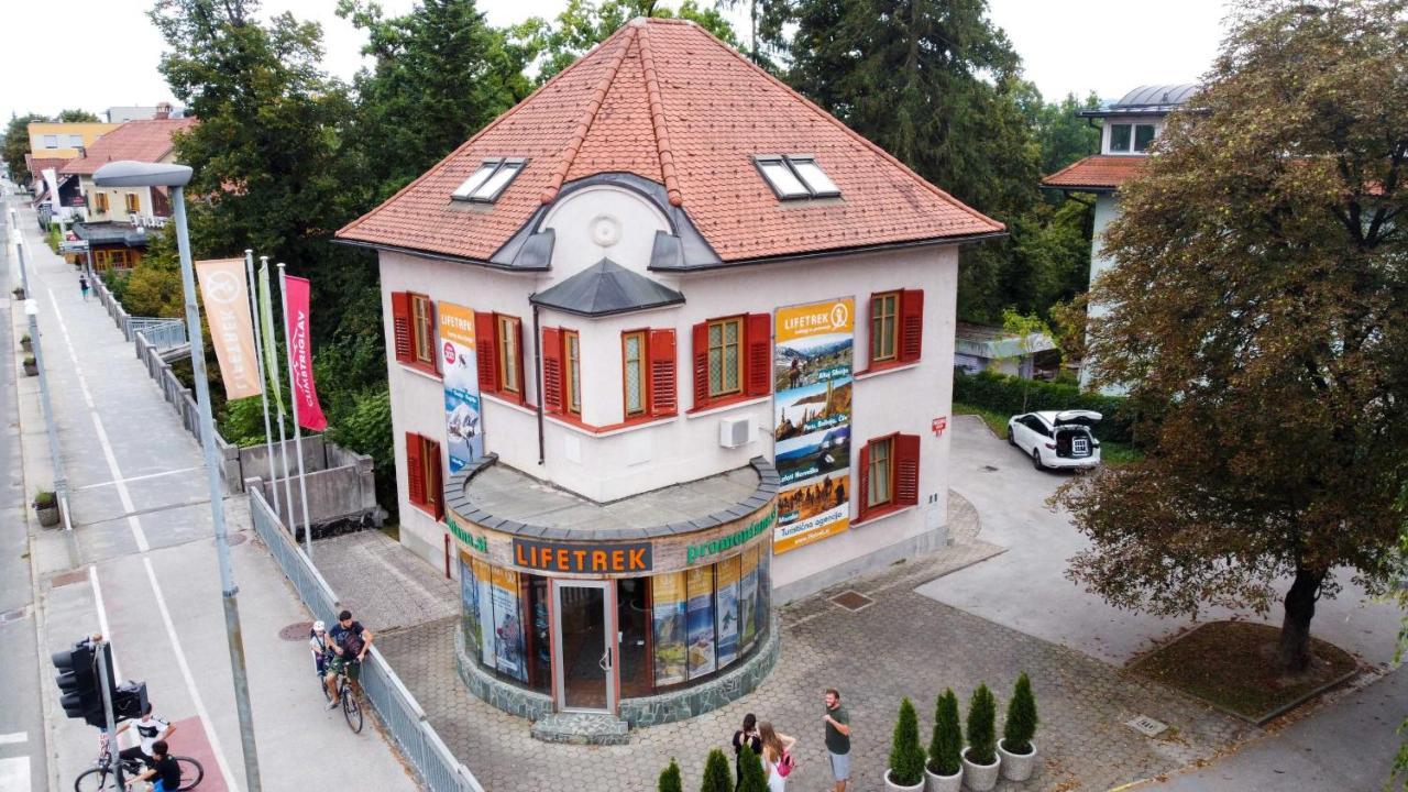 Triglav Apartment House Kranj Luaran gambar