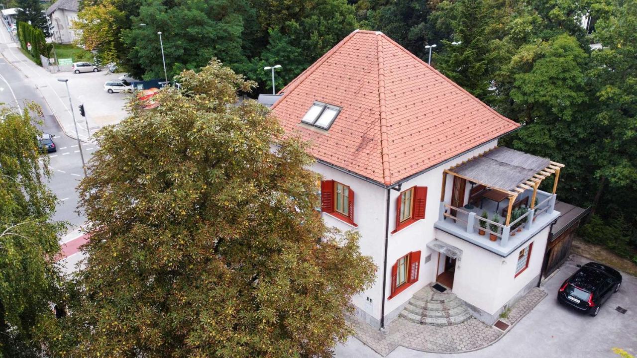 Triglav Apartment House Kranj Luaran gambar