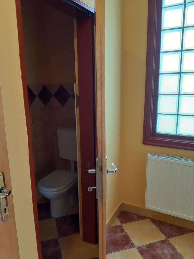 Triglav Apartment House Kranj Luaran gambar
